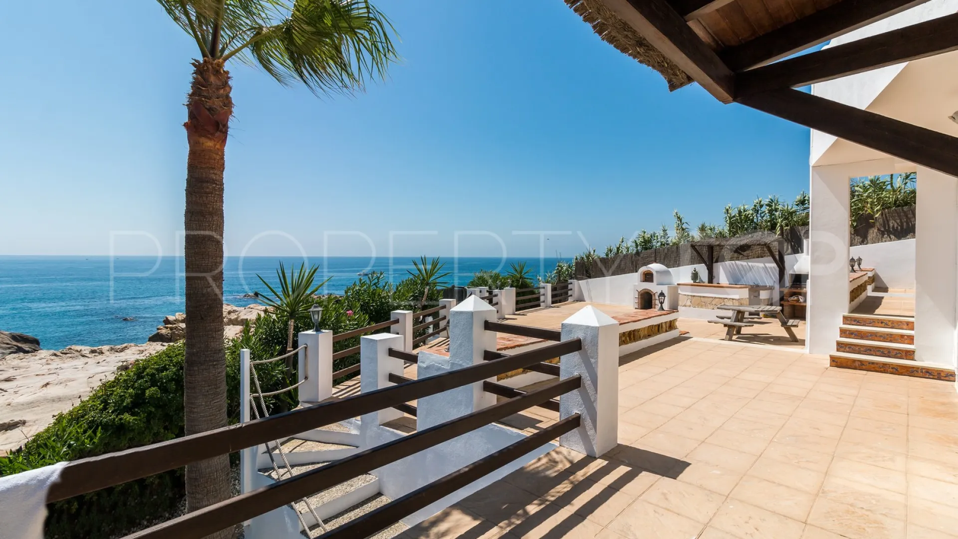 3 bedrooms Manilva Beach villa for sale