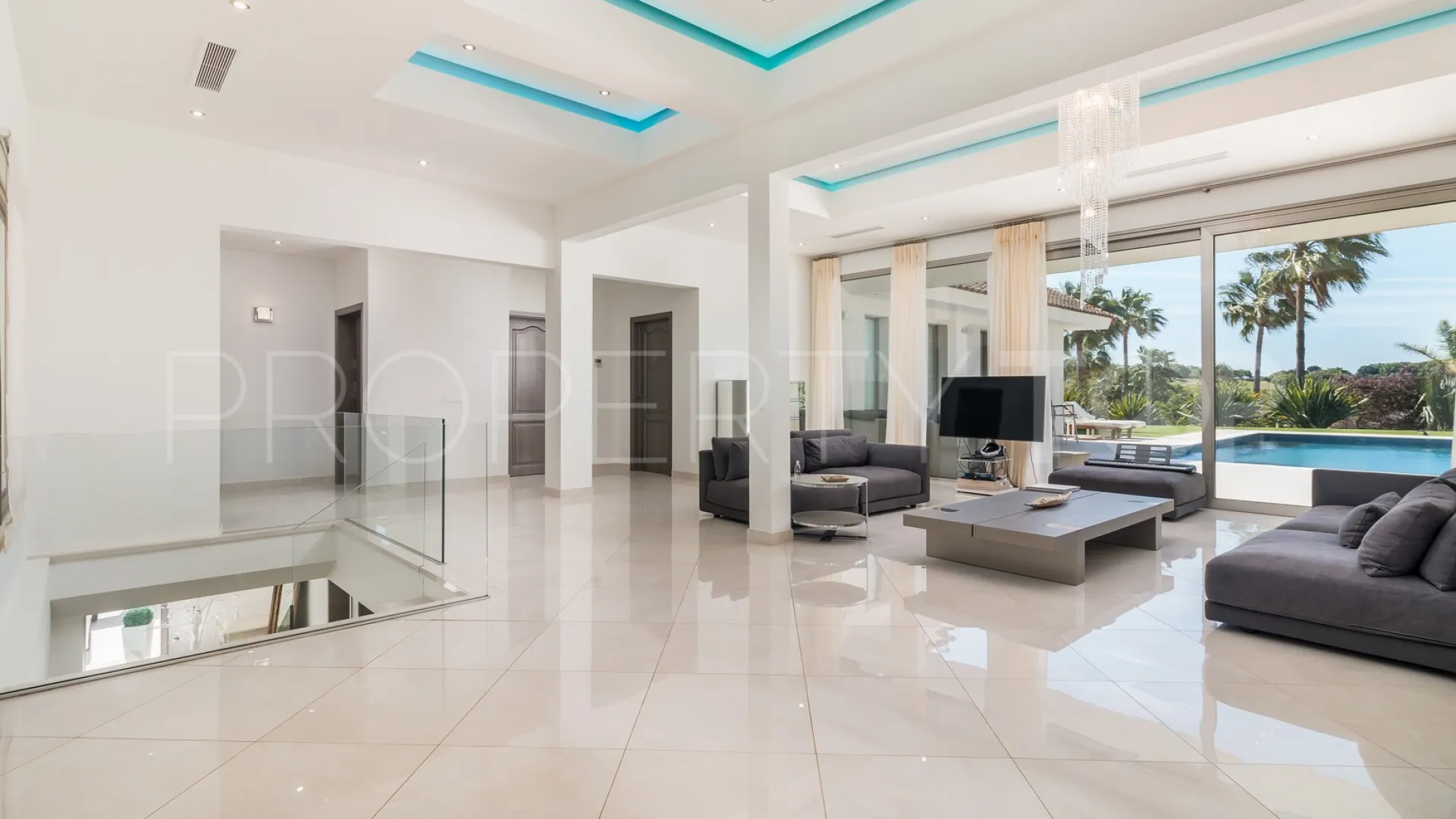 Villa for sale in Zona F