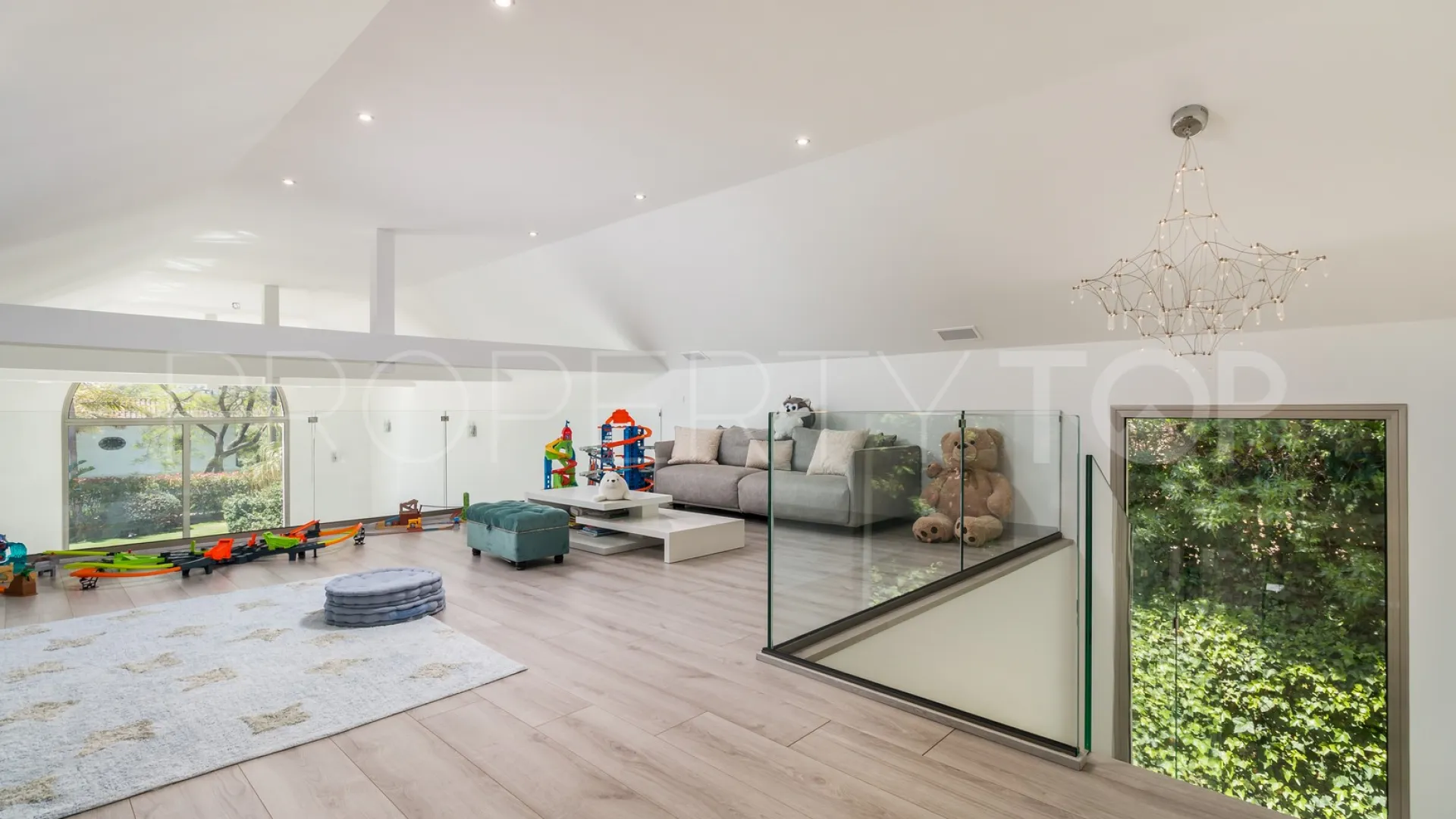 Villa for sale in Zona F