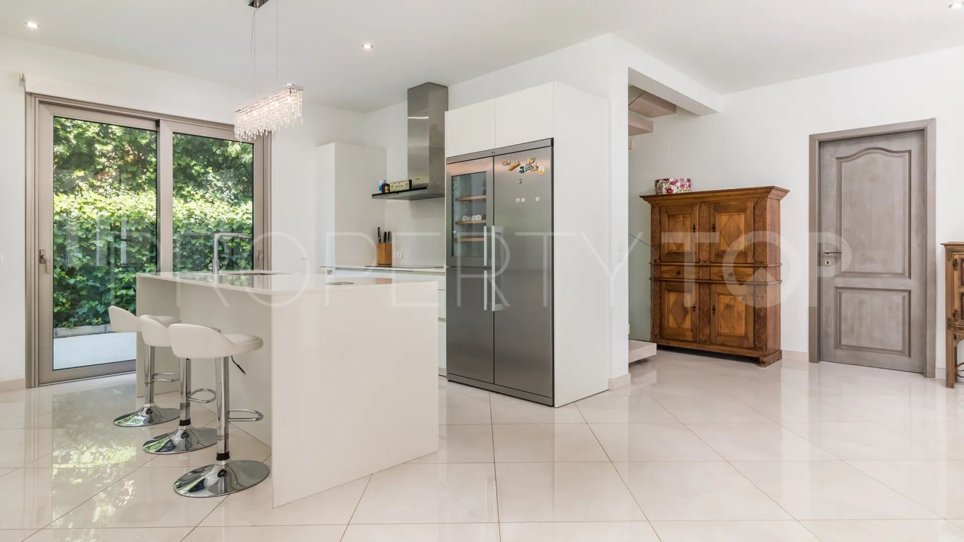 Villa for sale in Zona F
