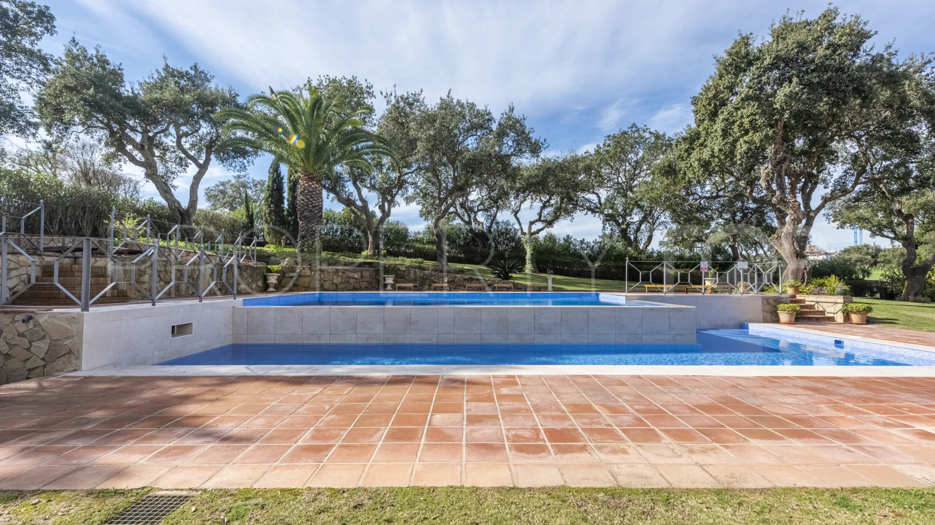 Villa de 7 dormitorios en venta en San Roque Club