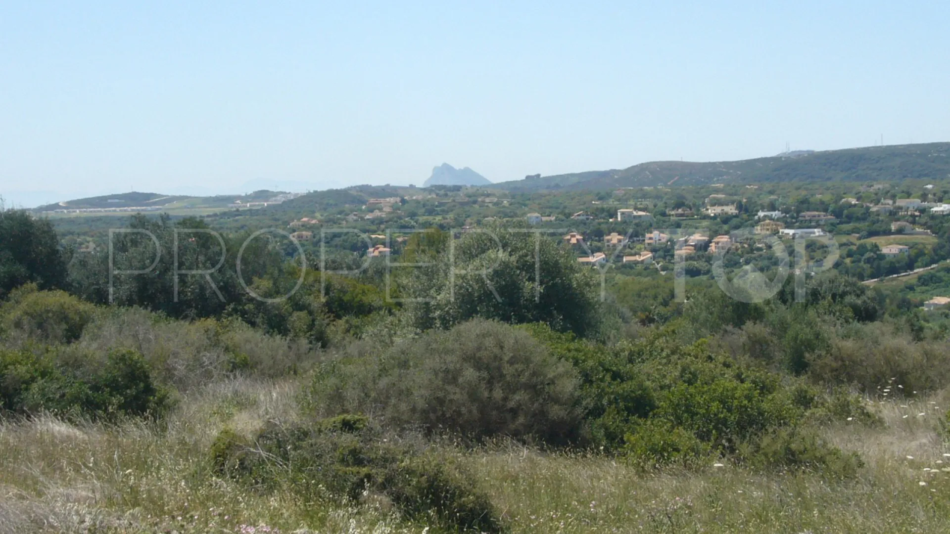 For sale plot in Zona L