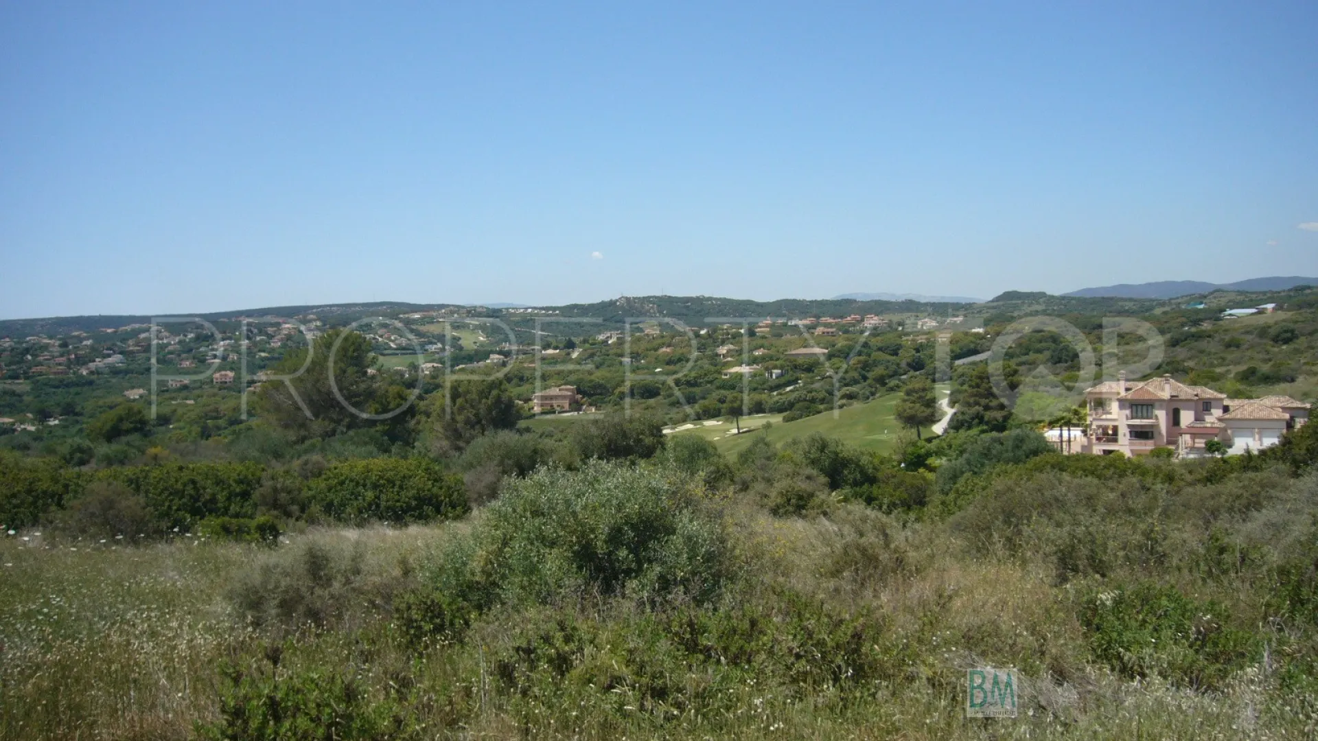 For sale plot in Zona L