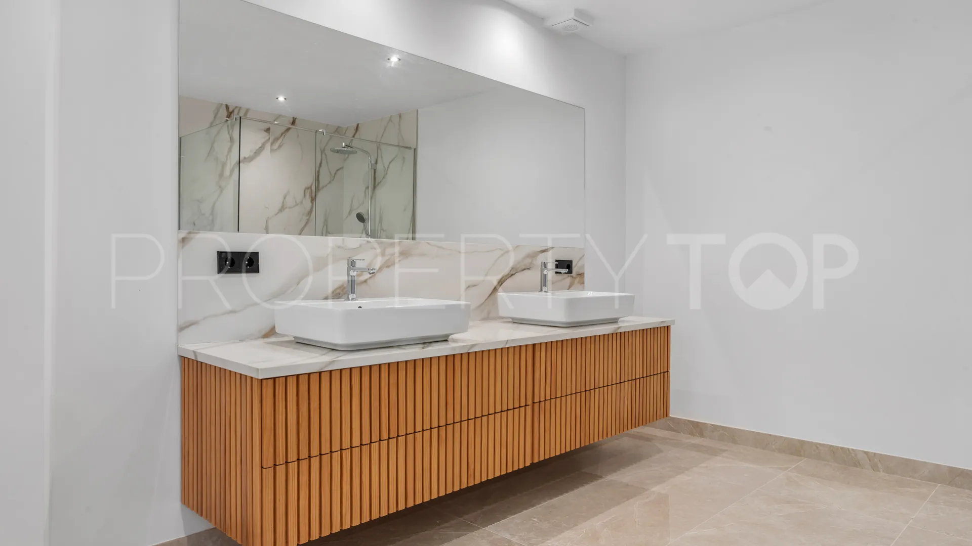 Villa for sale in El Madroñal