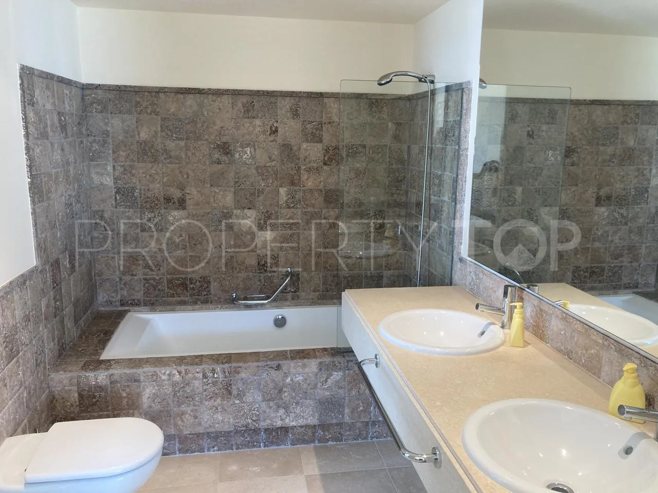 For sale Tee 5 ground floor apartment with 2 bedrooms
