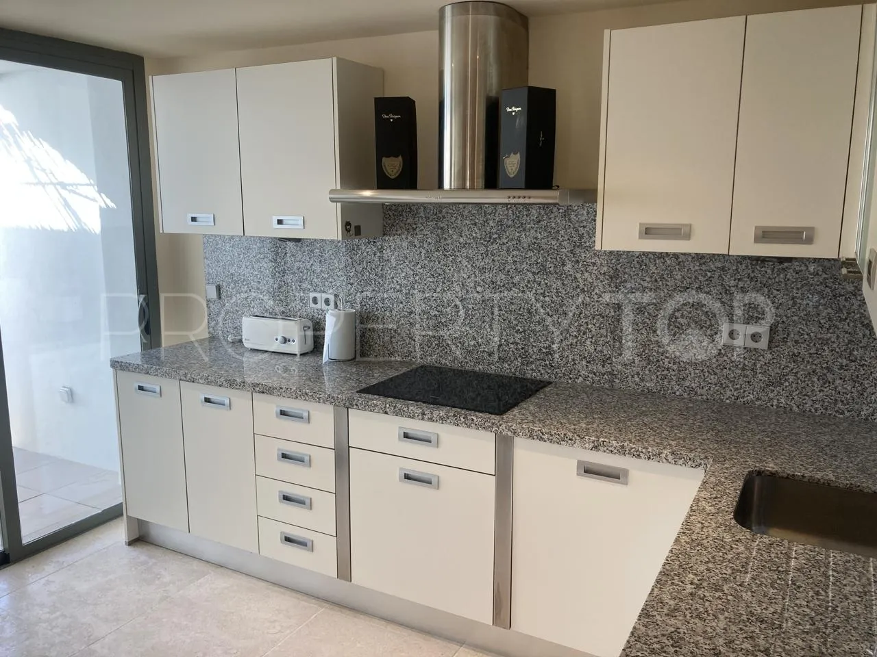 For sale Tee 5 ground floor apartment with 2 bedrooms
