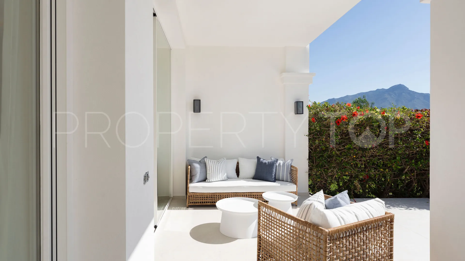 La Quinta Golf town house for sale