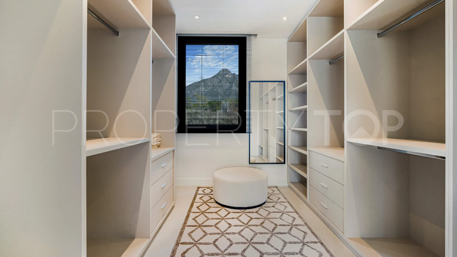 Villa con 6 dormitorios en venta en Golden Mile