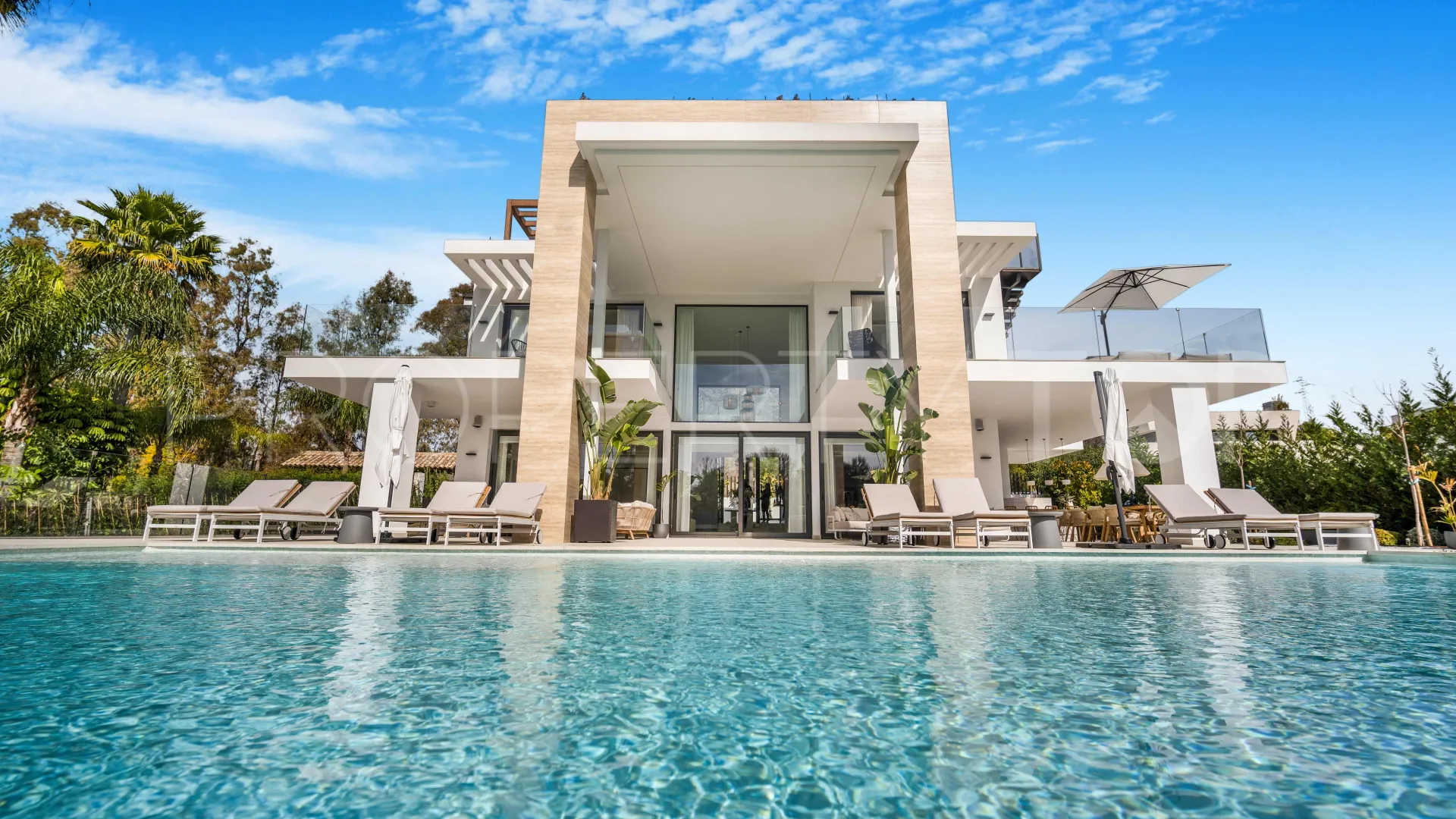 Villa con 6 dormitorios en venta en Golden Mile