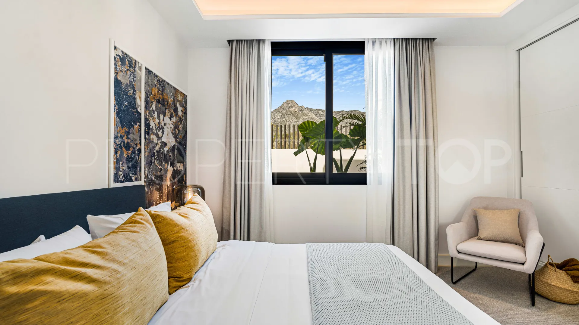 Villa con 6 dormitorios en venta en Golden Mile