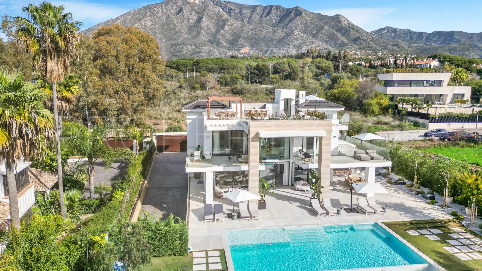 Villa con 6 dormitorios en venta en Golden Mile
