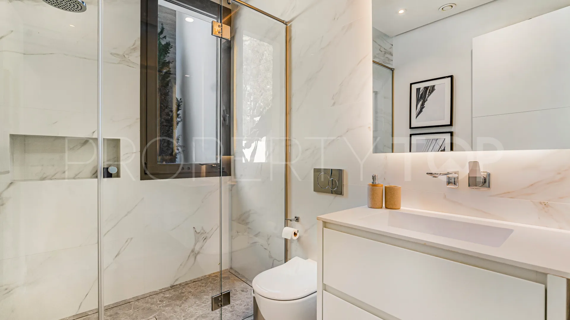 Villa con 6 dormitorios en venta en Golden Mile