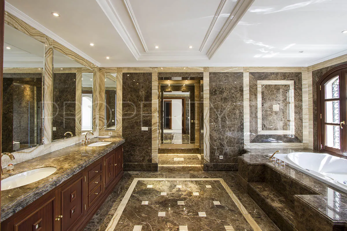 For sale villa in La Zagaleta with 10 bedrooms