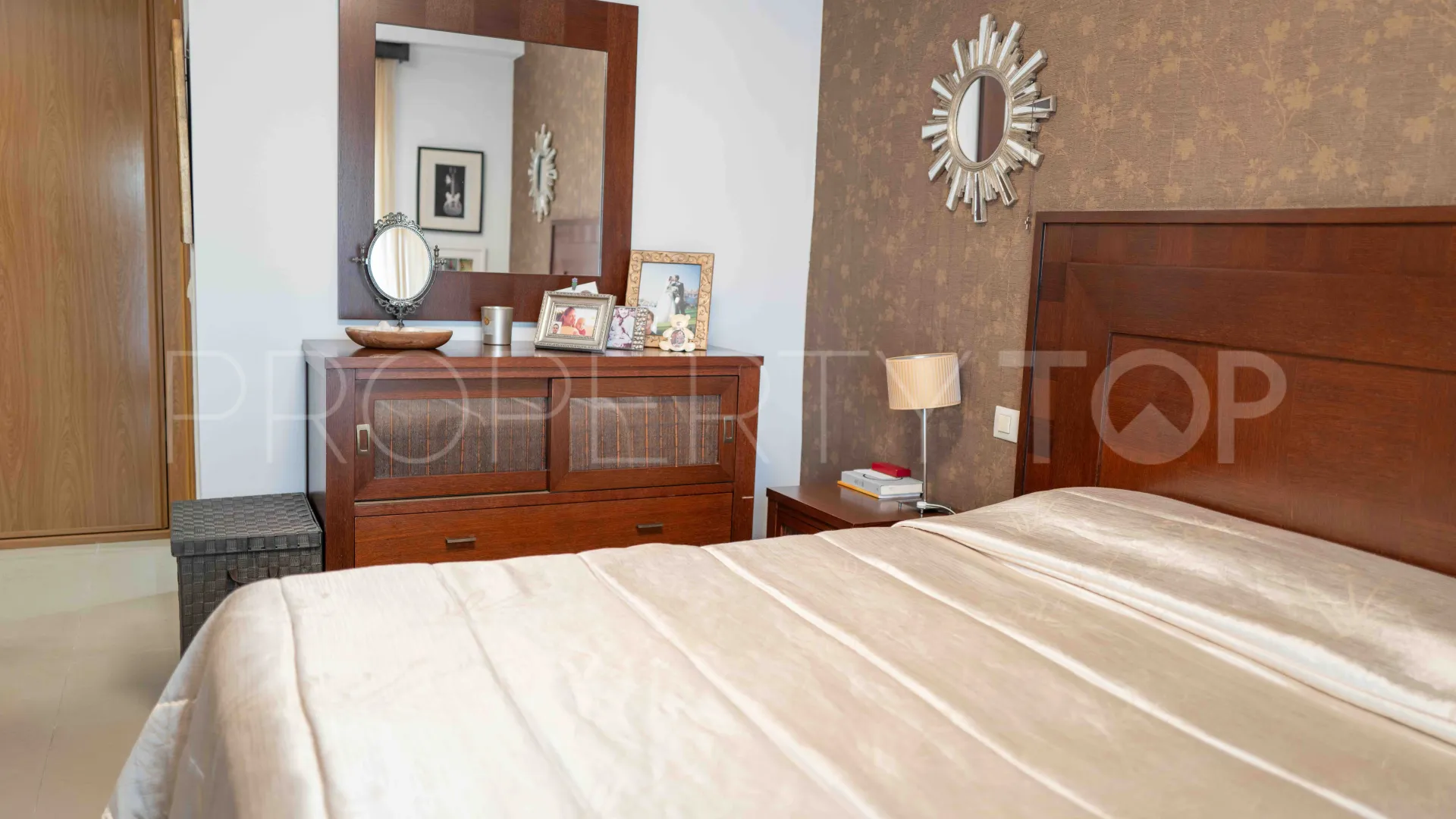 Apartamento en venta en Sabinillas con 3 dormitorios