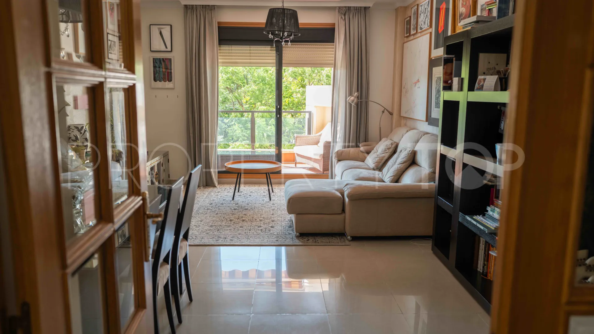 Apartamento en venta en Sabinillas con 3 dormitorios