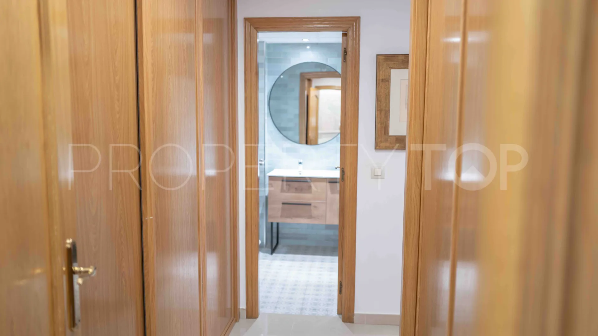 Apartamento en venta en Sabinillas con 3 dormitorios