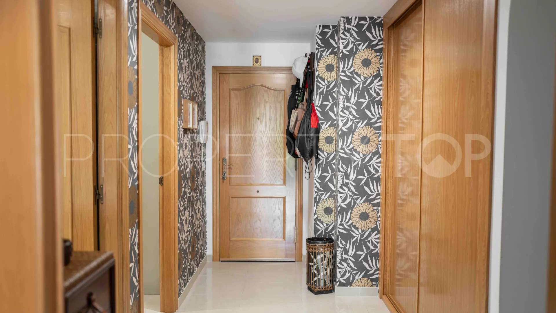 Apartamento en venta en Sabinillas con 3 dormitorios