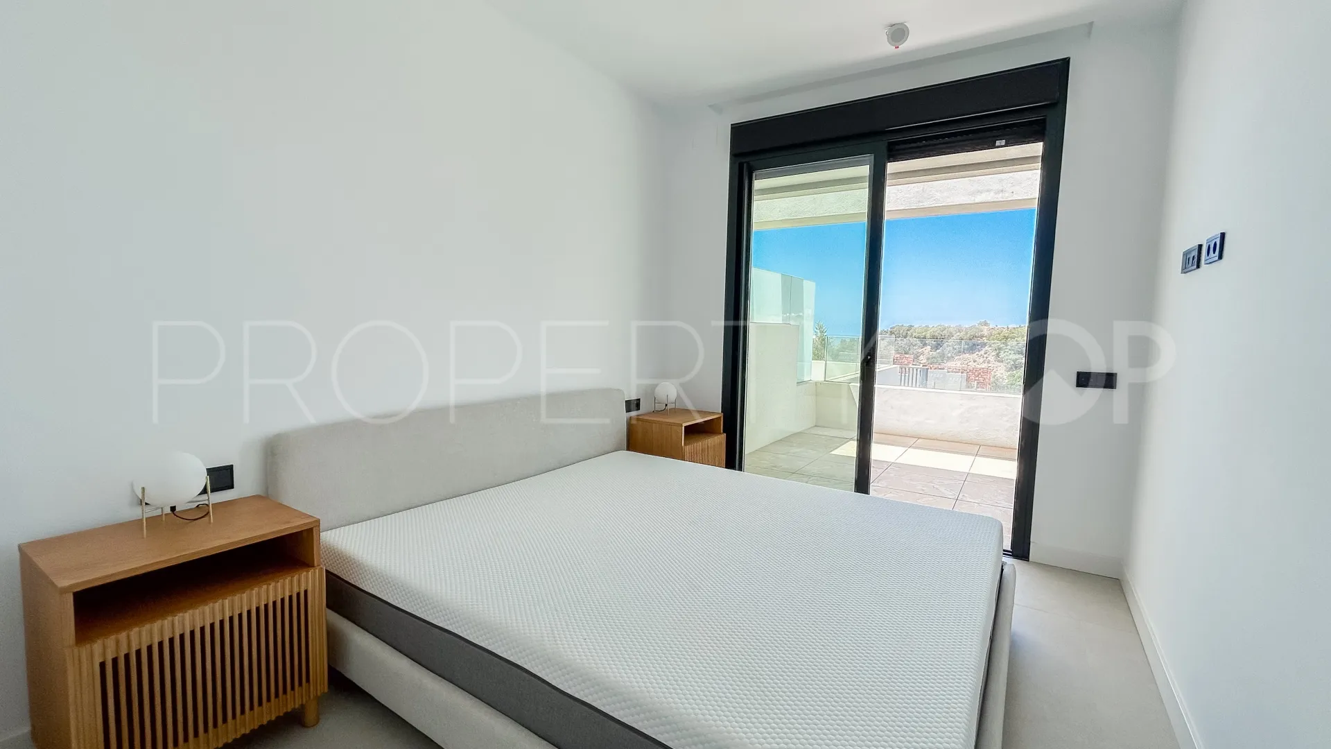 2 bedrooms apartment in Marbella for sale