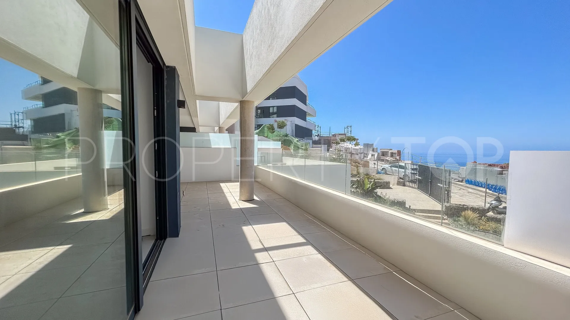 2 bedrooms apartment in Marbella for sale