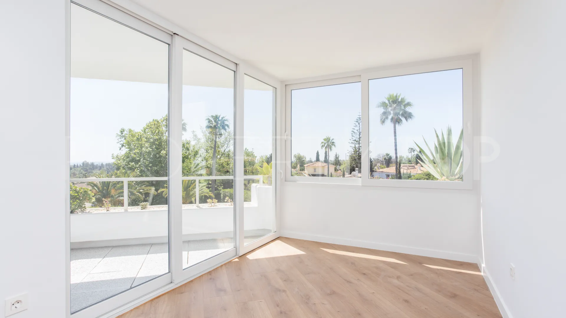 Buy Guadalmina Alta apartment