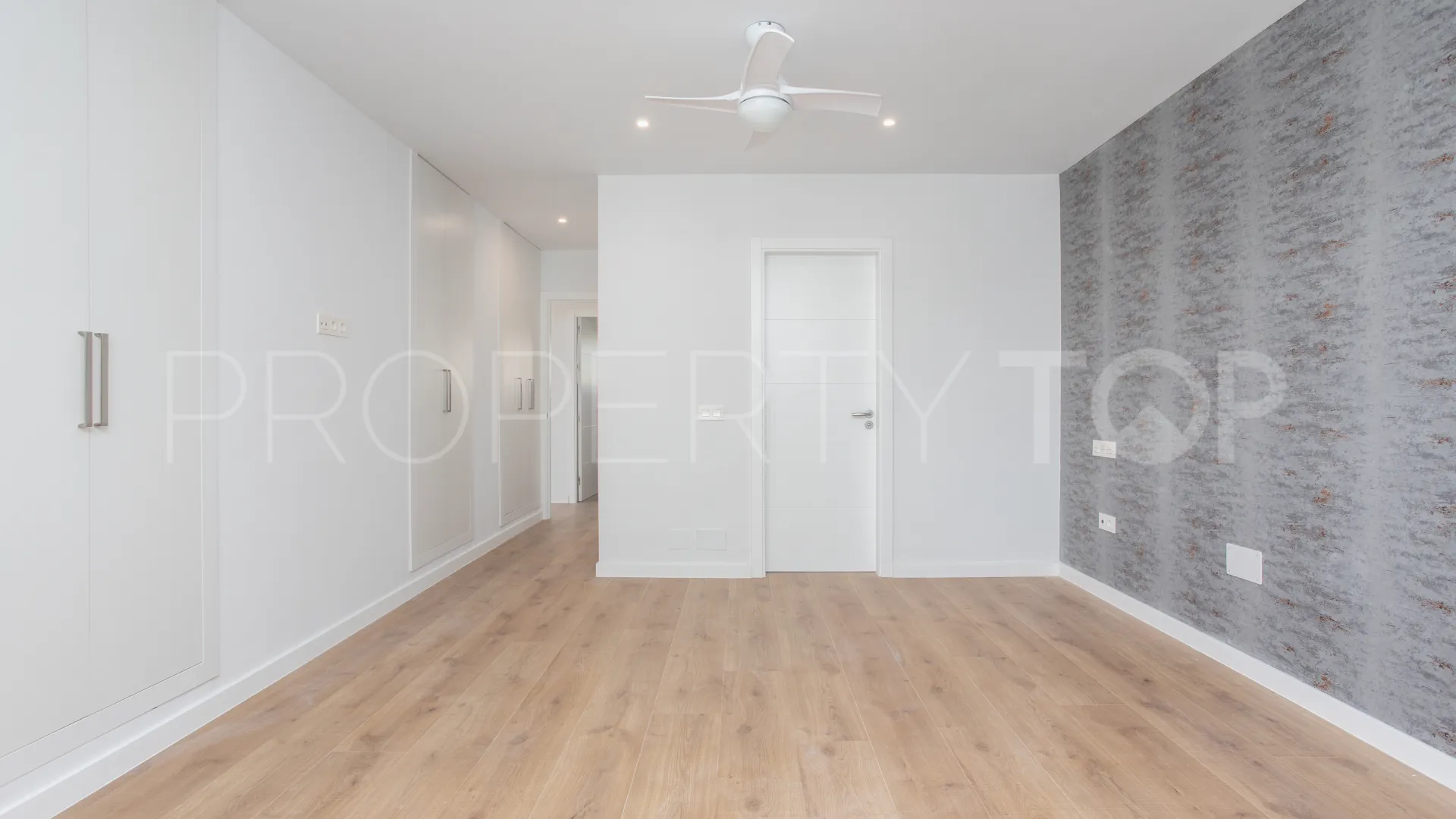 Buy Guadalmina Alta apartment