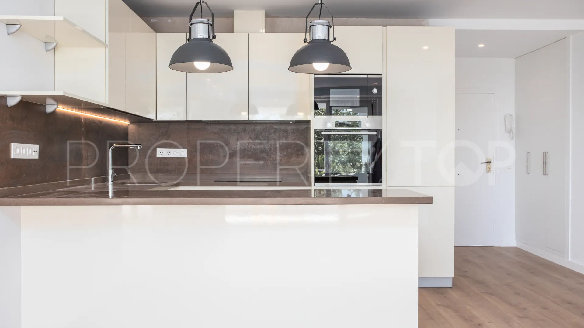 Buy Guadalmina Alta apartment