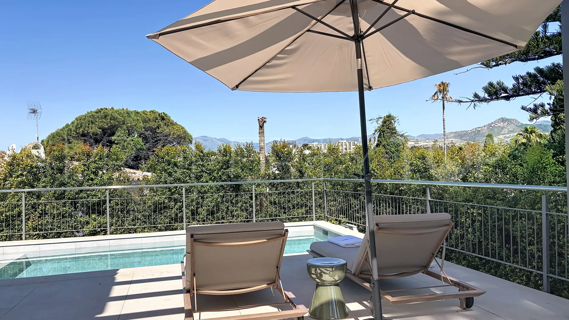 Comprar villa con 4 dormitorios en Guadalmina Alta