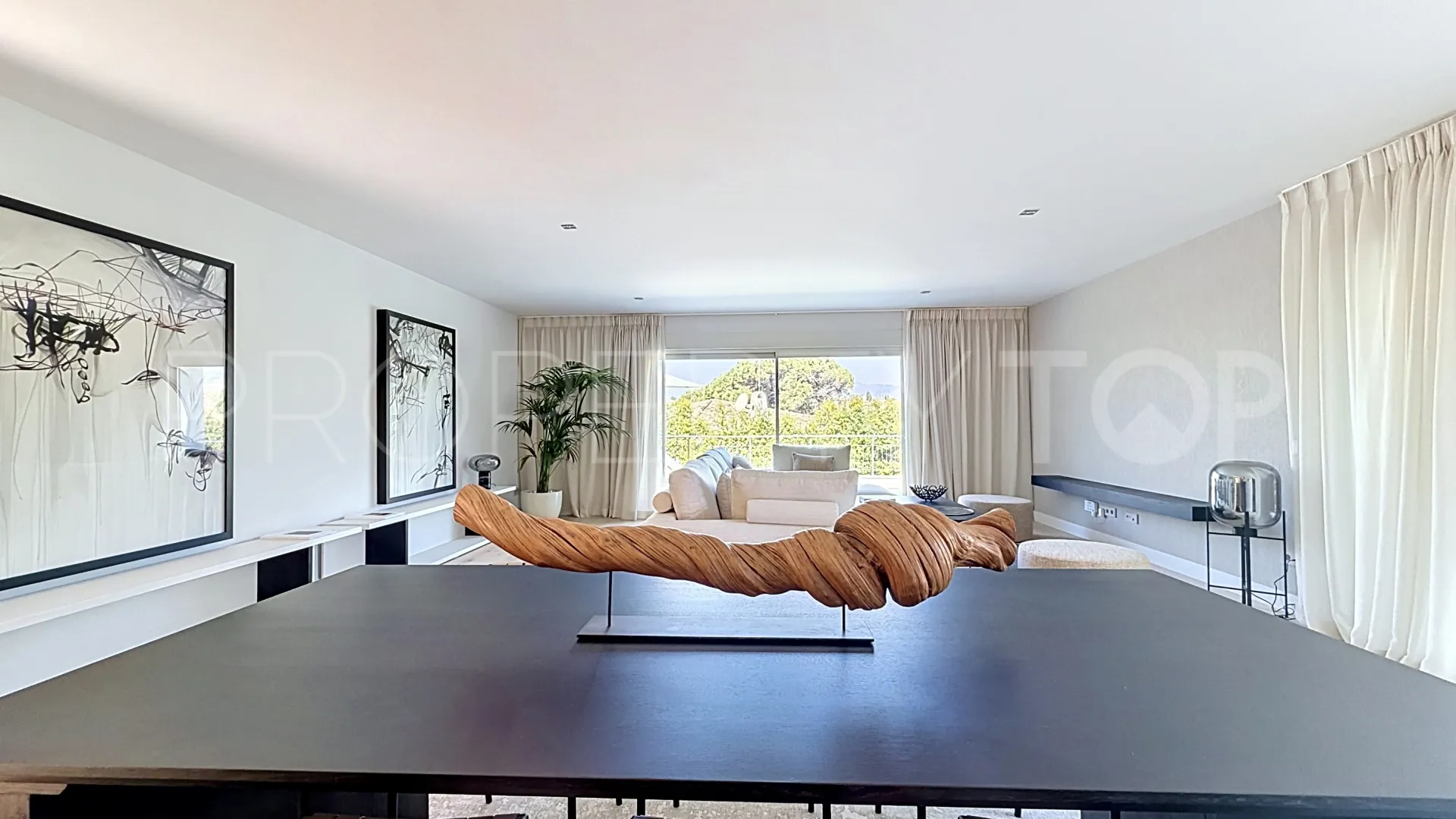 Comprar villa con 4 dormitorios en Guadalmina Alta