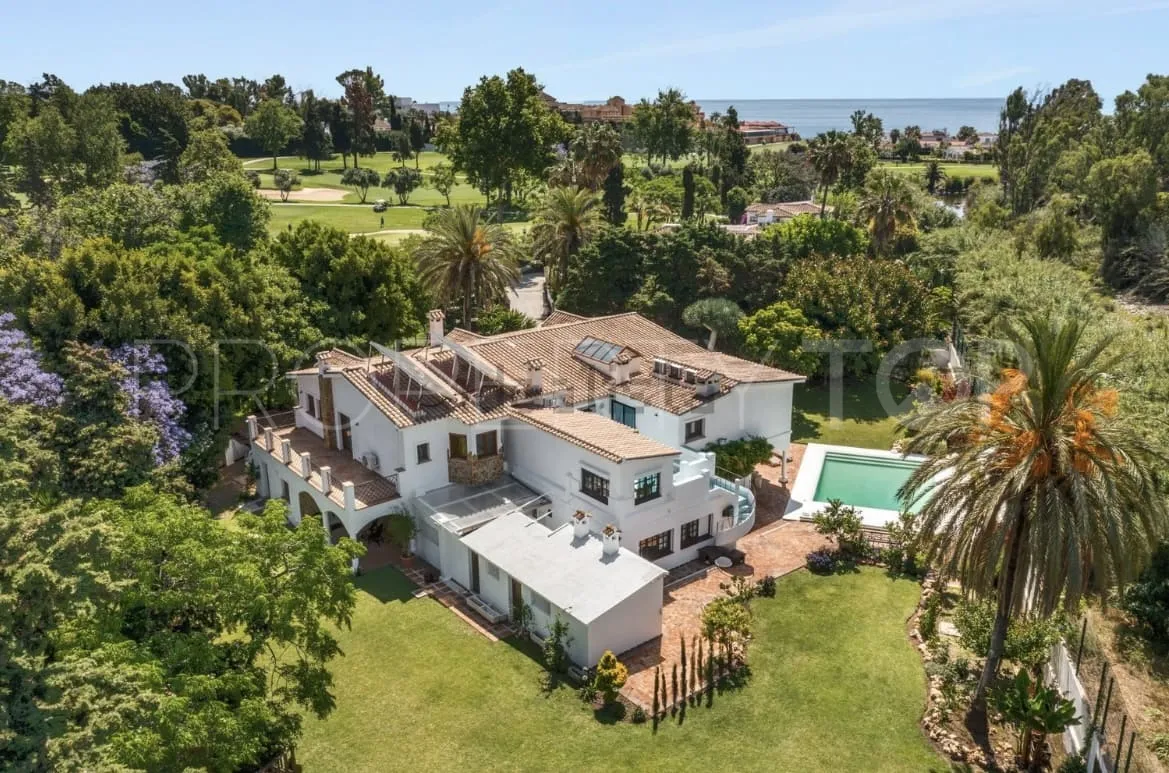 For sale Guadalmina Baja villa with 4 bedrooms