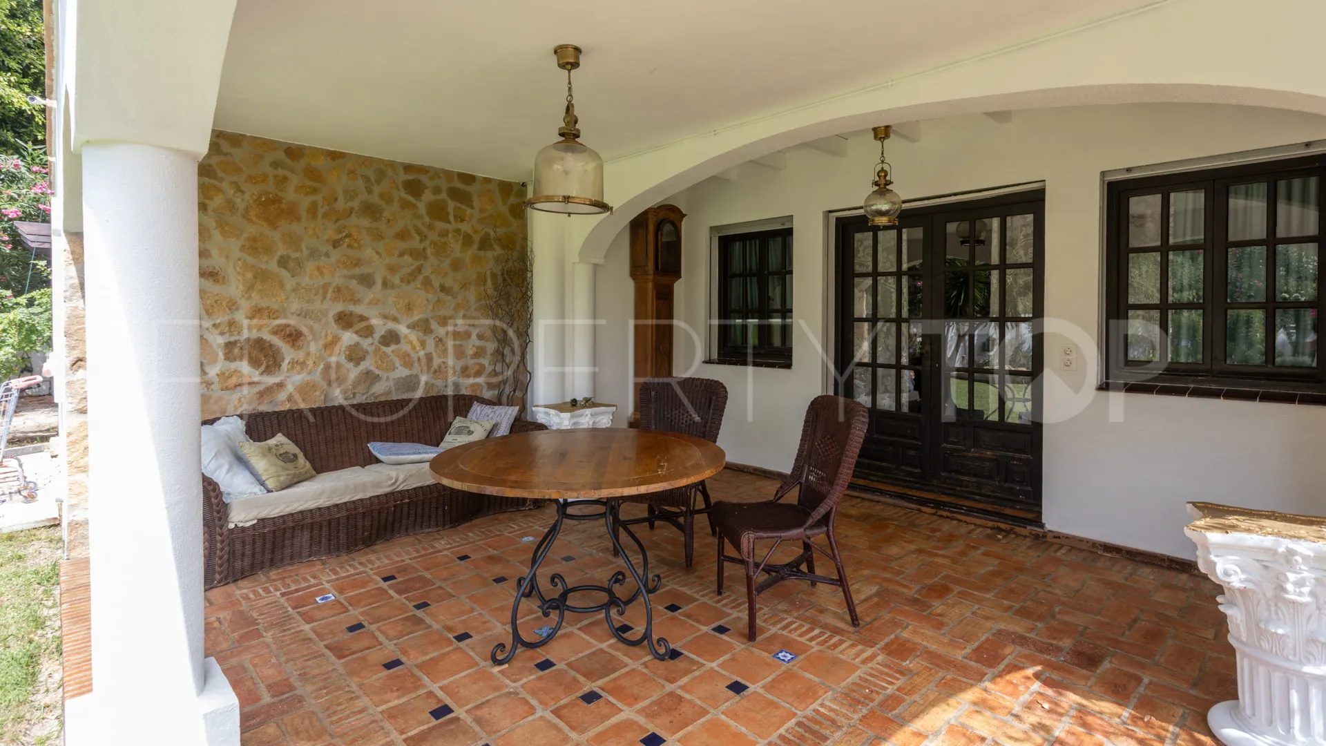 For sale Guadalmina Baja villa with 4 bedrooms