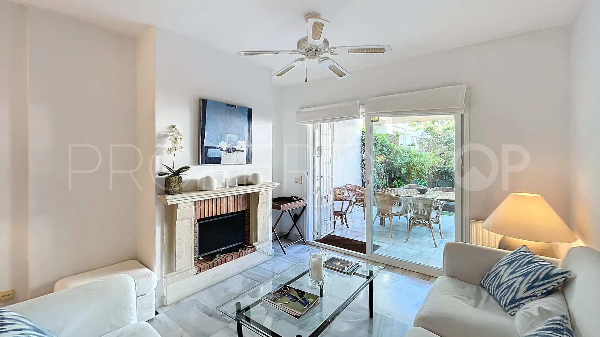 For sale apartment in Guadalmina Baja
