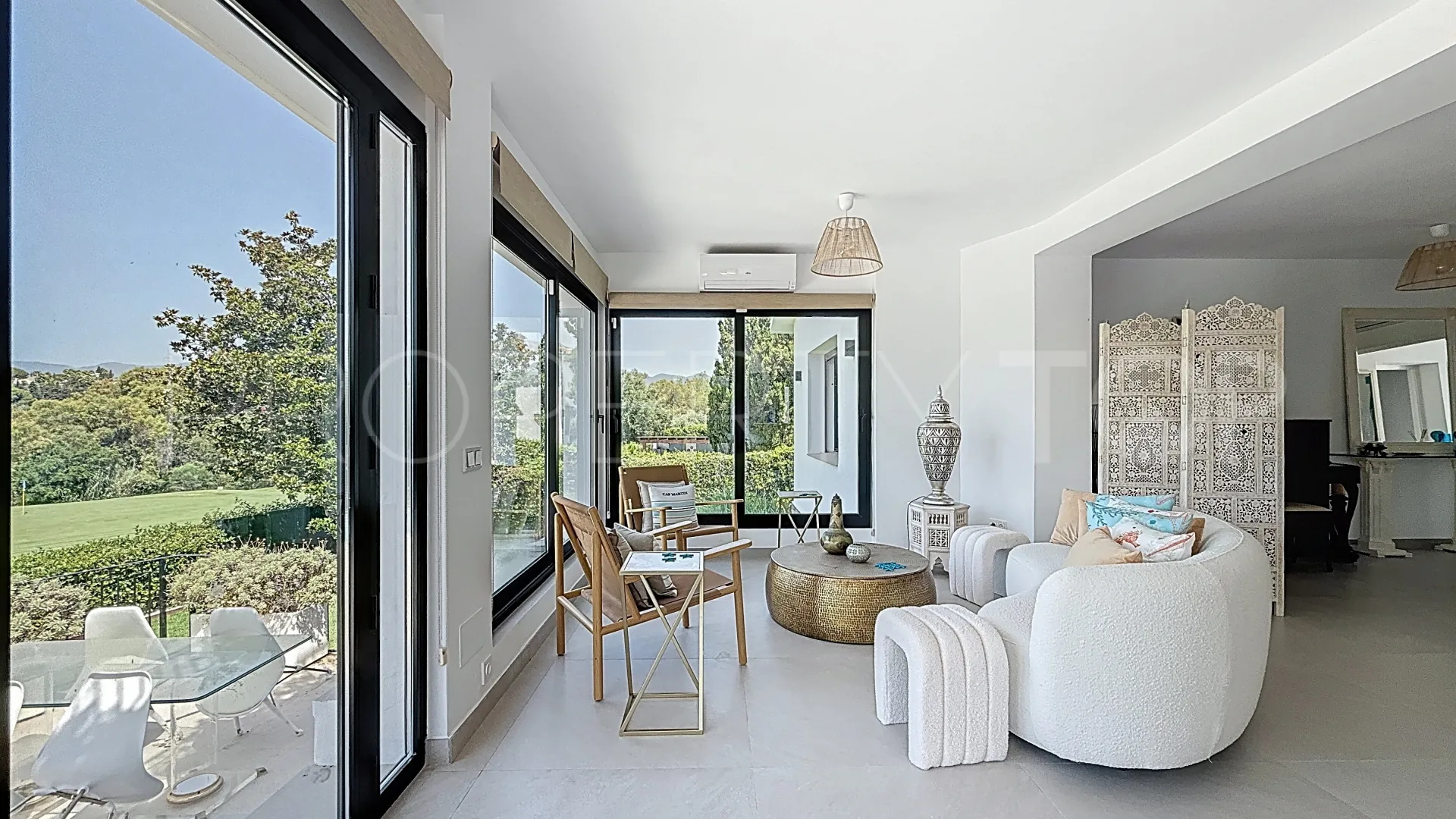 Villa for sale in Guadalmina Alta with 4 bedrooms