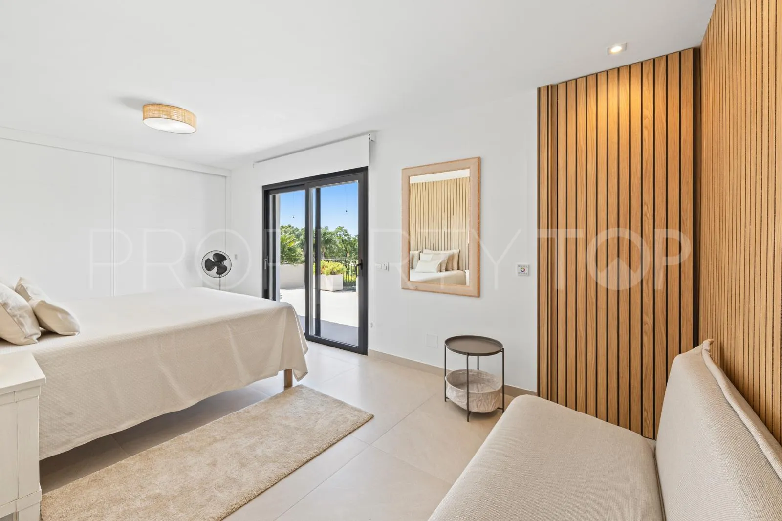 Villa for sale in Guadalmina Alta with 4 bedrooms
