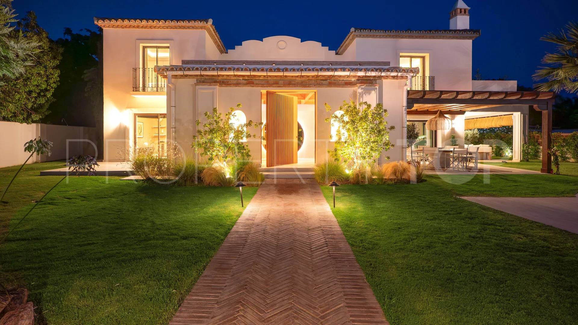 Casasola 6 bedrooms villa for sale