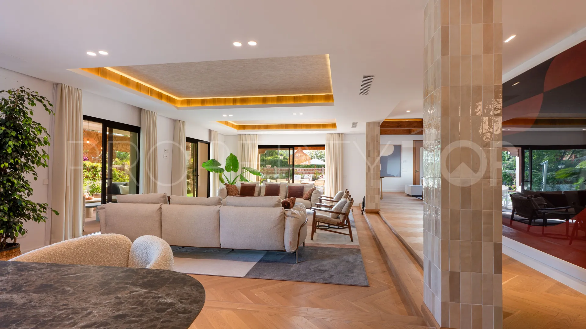 Casasola 6 bedrooms villa for sale