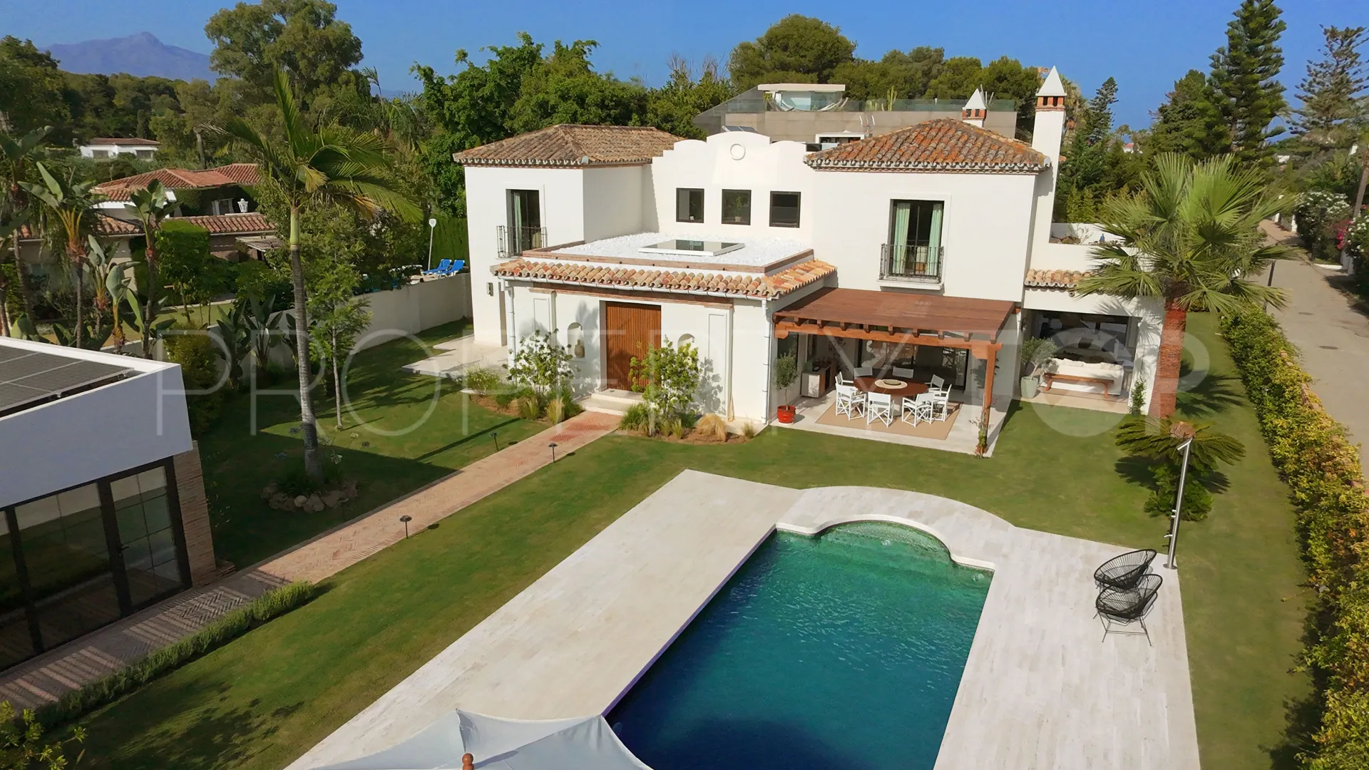 Casasola 6 bedrooms villa for sale