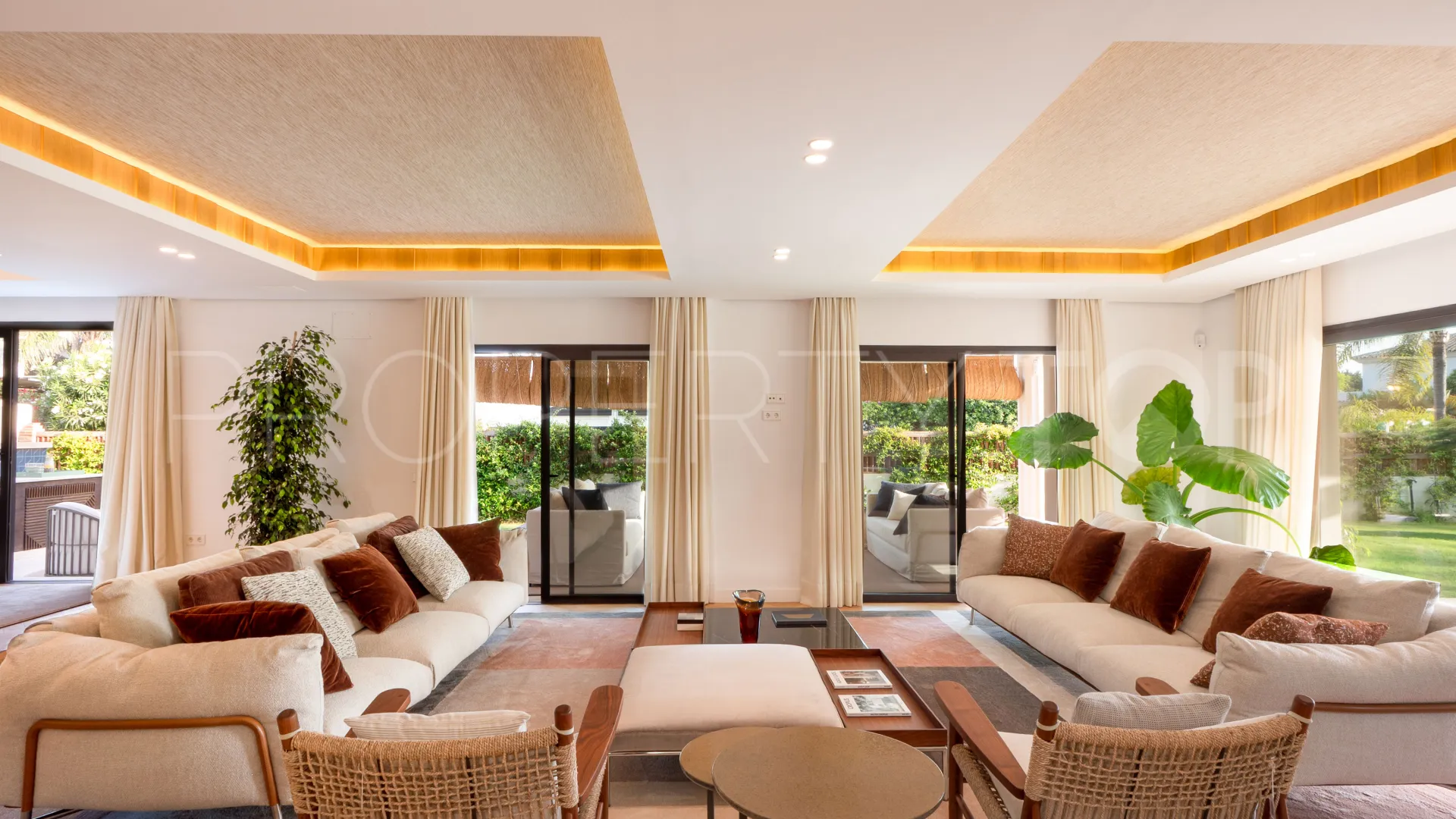 Casasola 6 bedrooms villa for sale