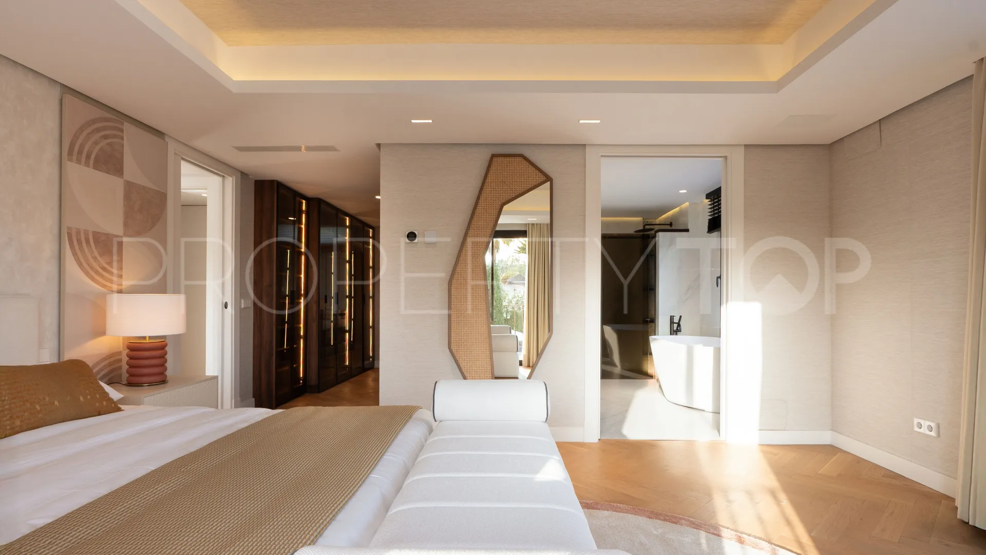 Casasola 6 bedrooms villa for sale