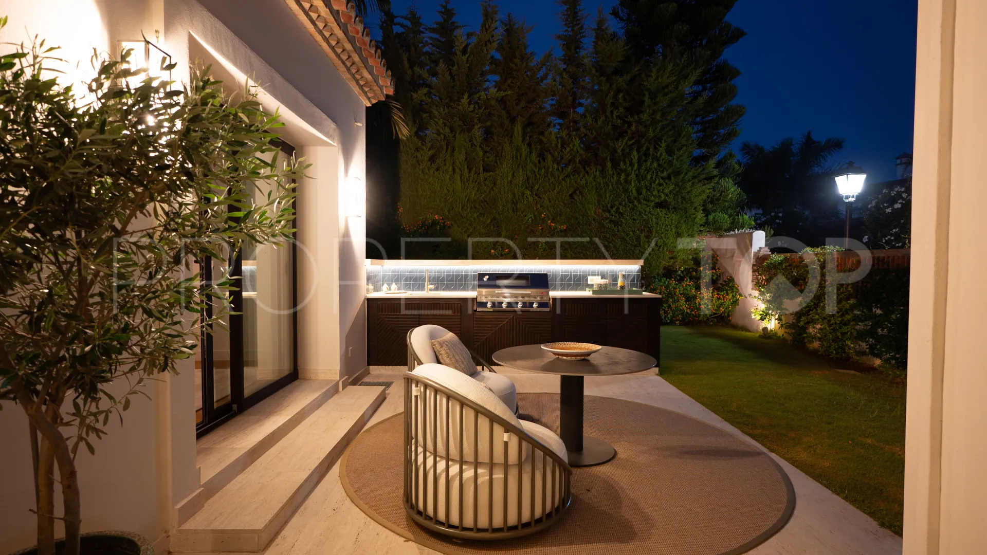 Casasola 6 bedrooms villa for sale