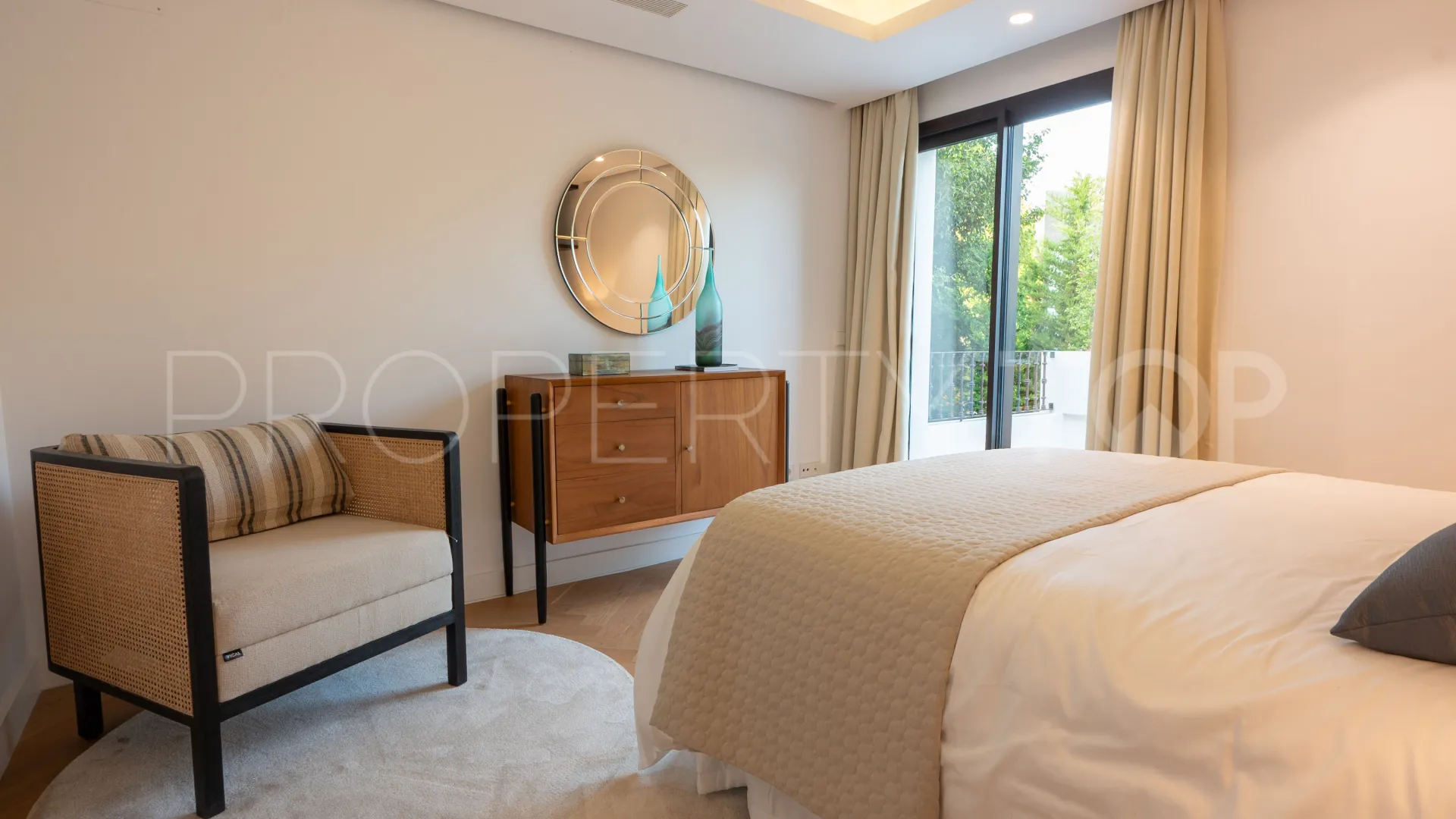 Casasola 6 bedrooms villa for sale
