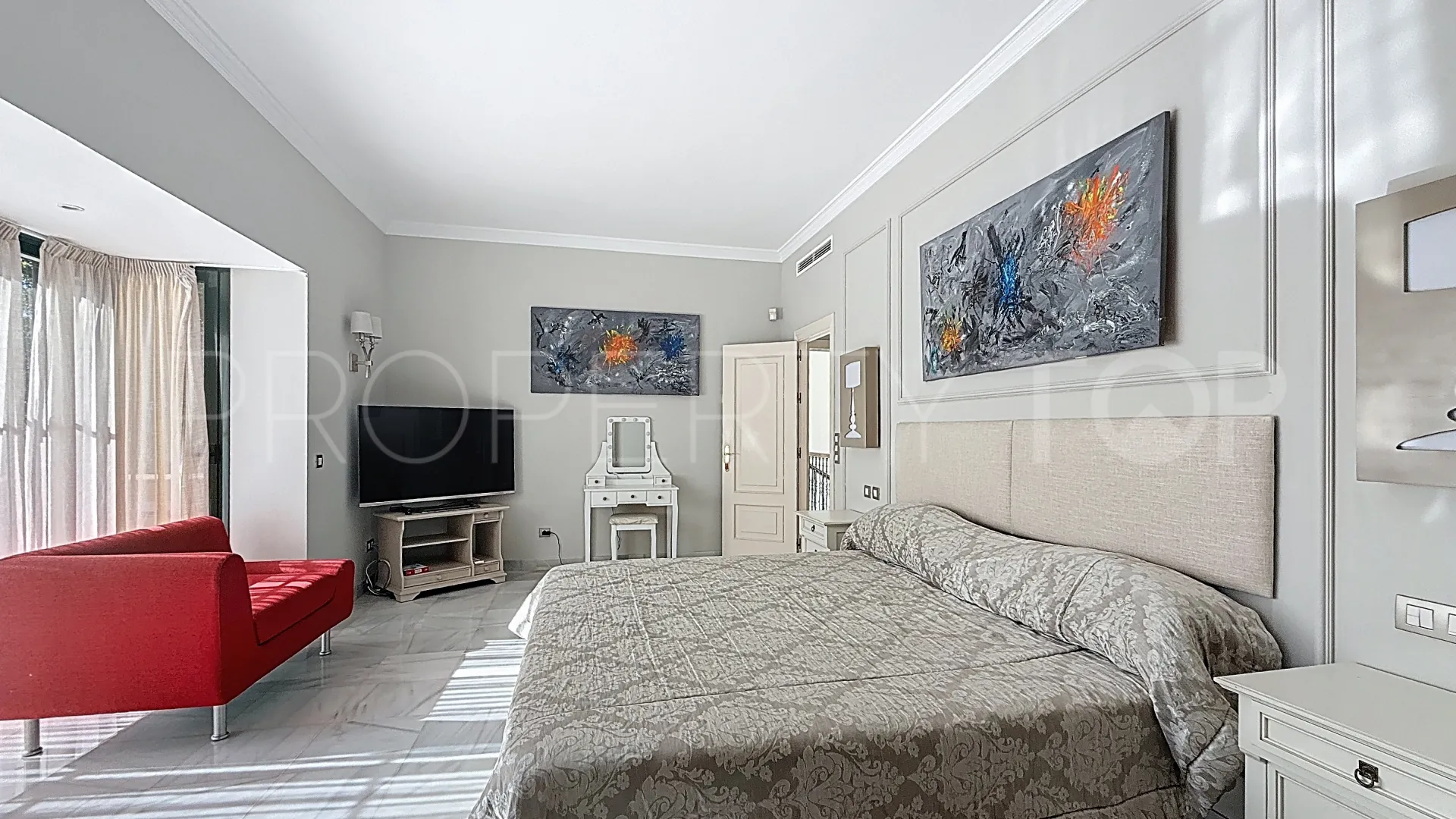 Villa for sale in Casasola