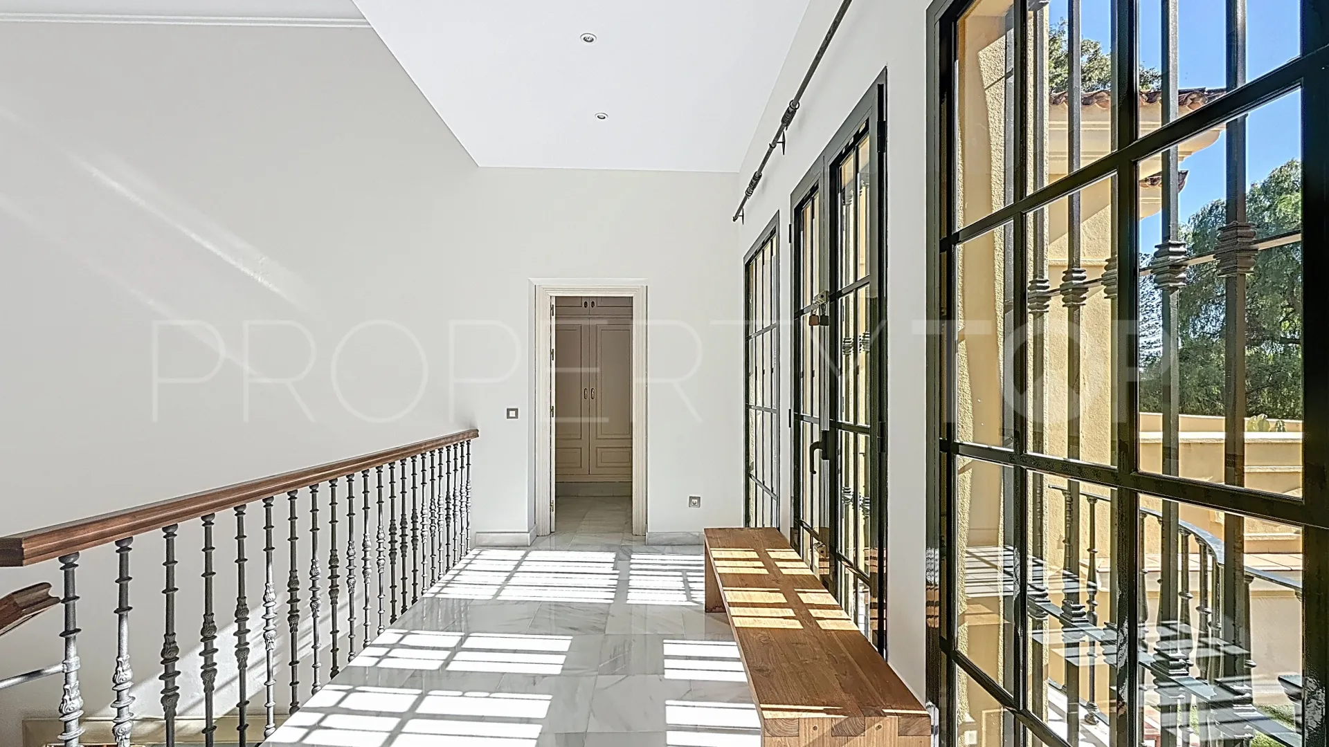 Villa for sale in Casasola
