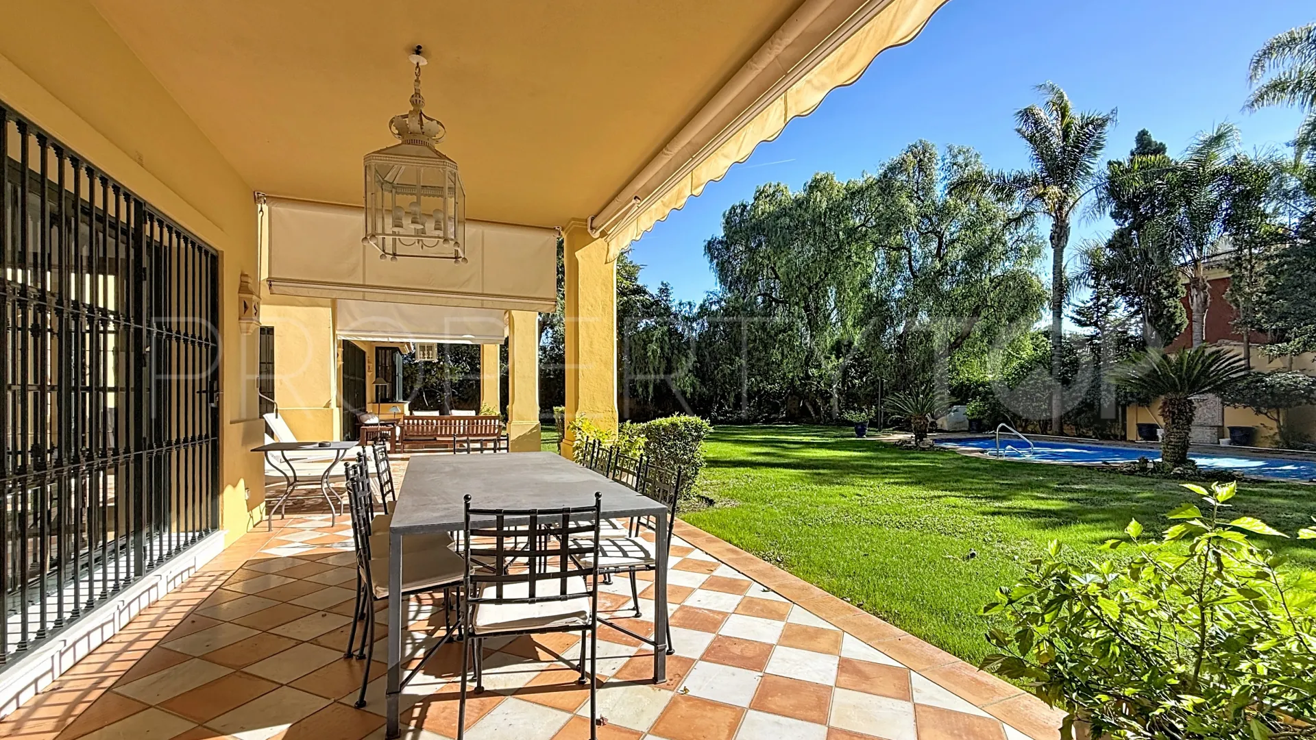 Villa for sale in Casasola