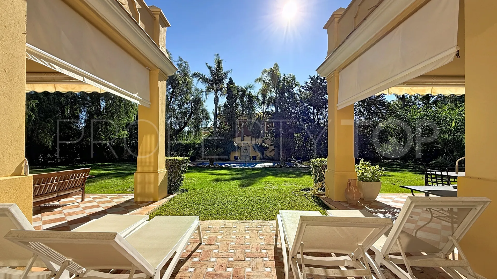 Villa for sale in Casasola