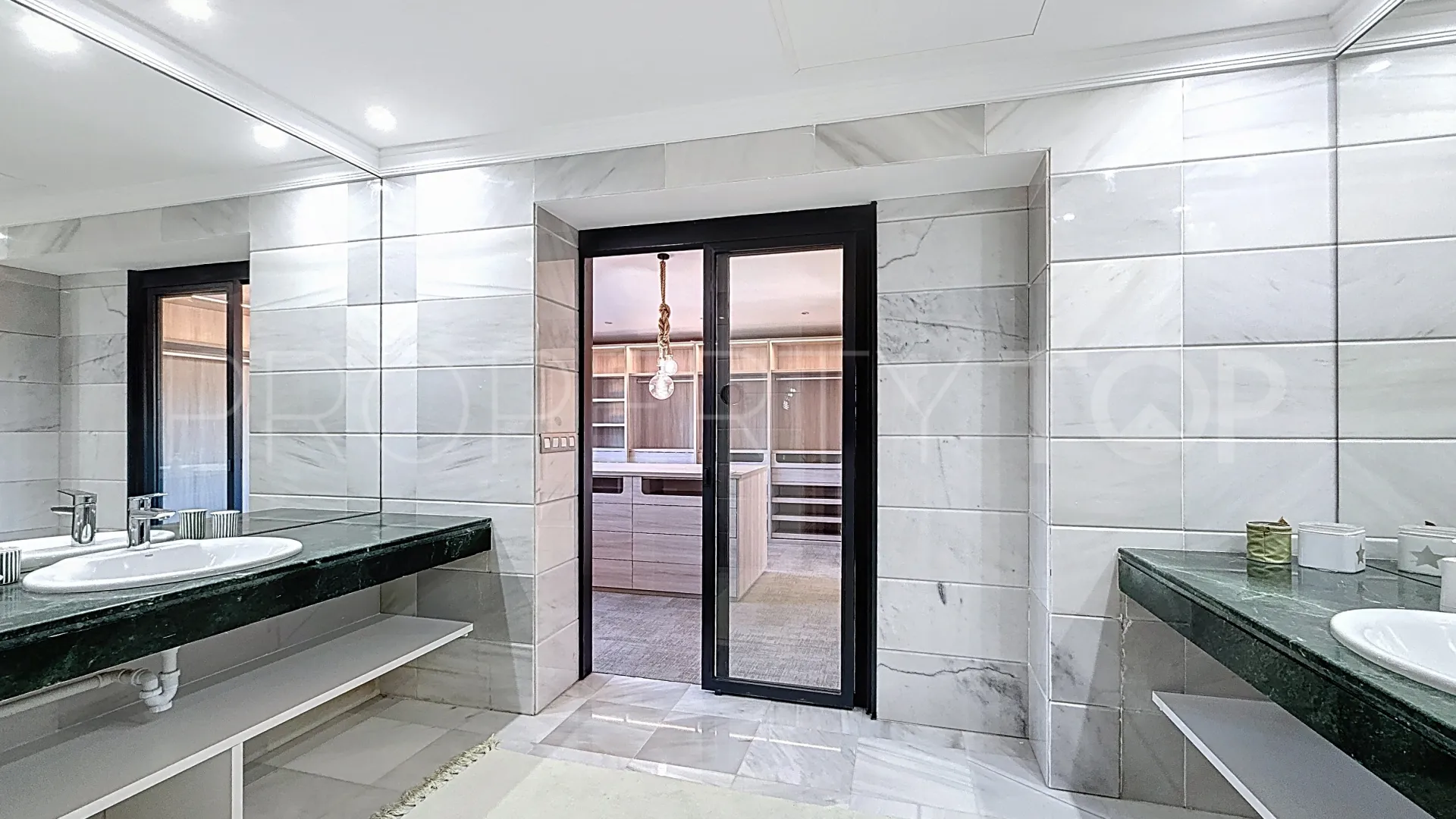 Villa for sale in Casasola