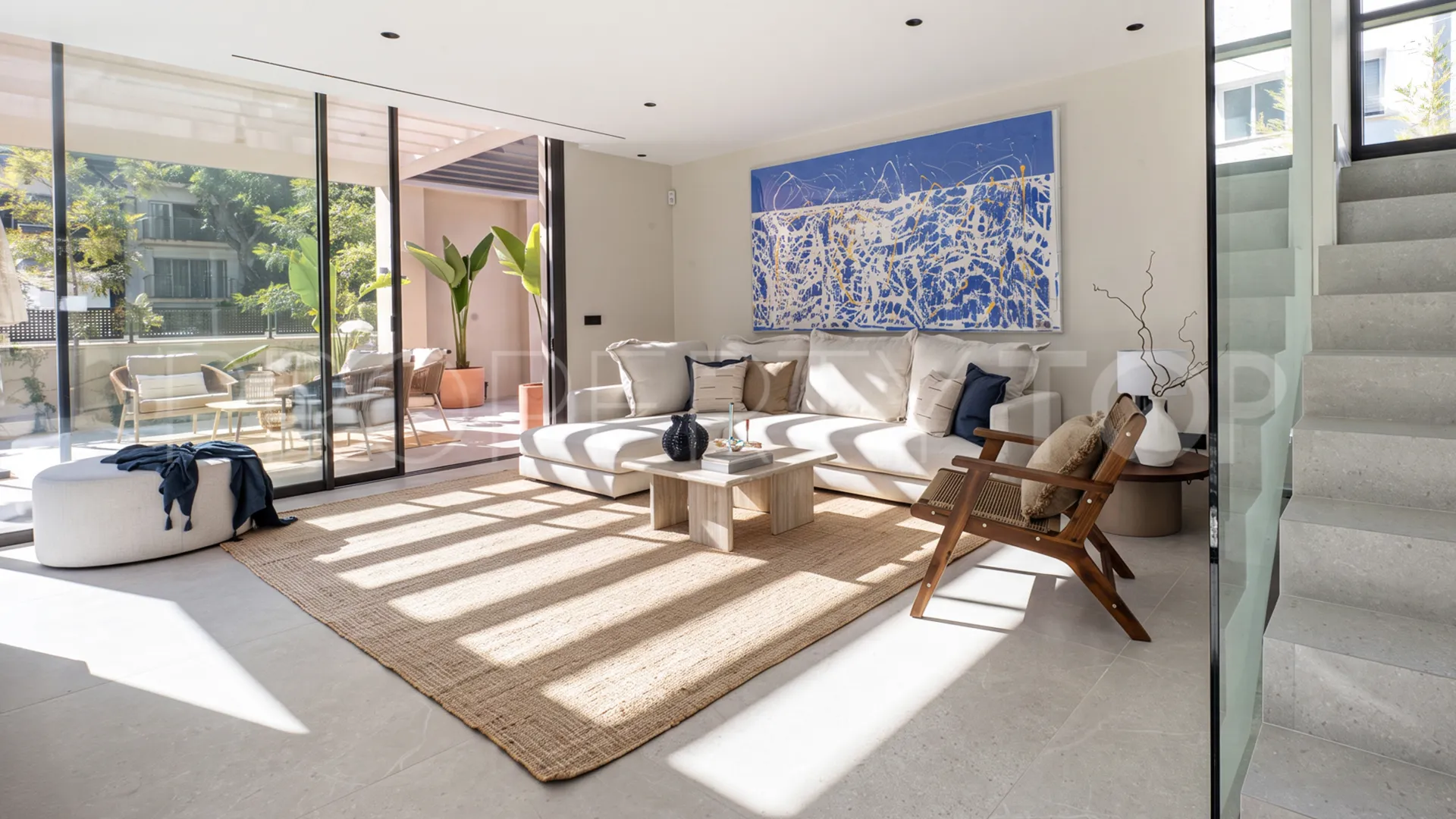 Se vende villa de 5 dormitorios en Rio Verde Playa