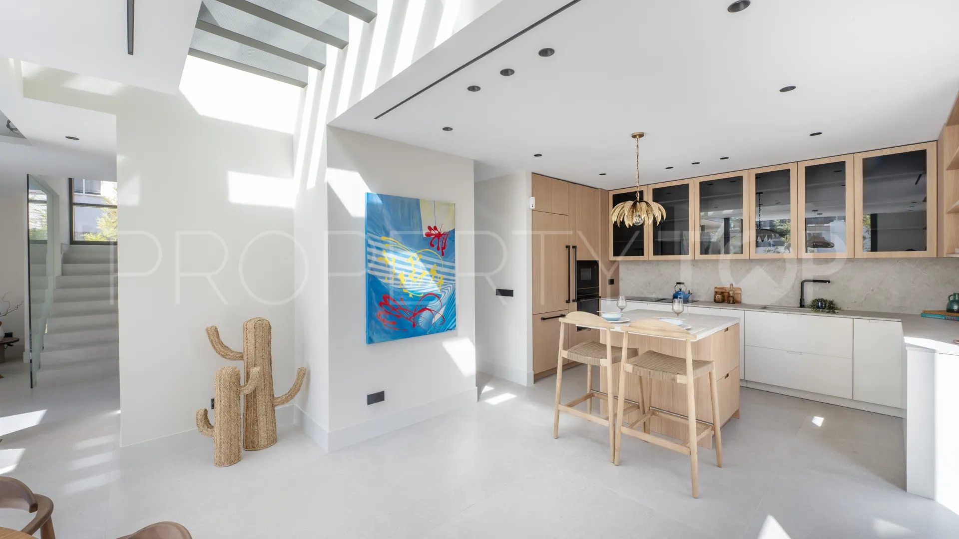 Se vende villa de 5 dormitorios en Rio Verde Playa