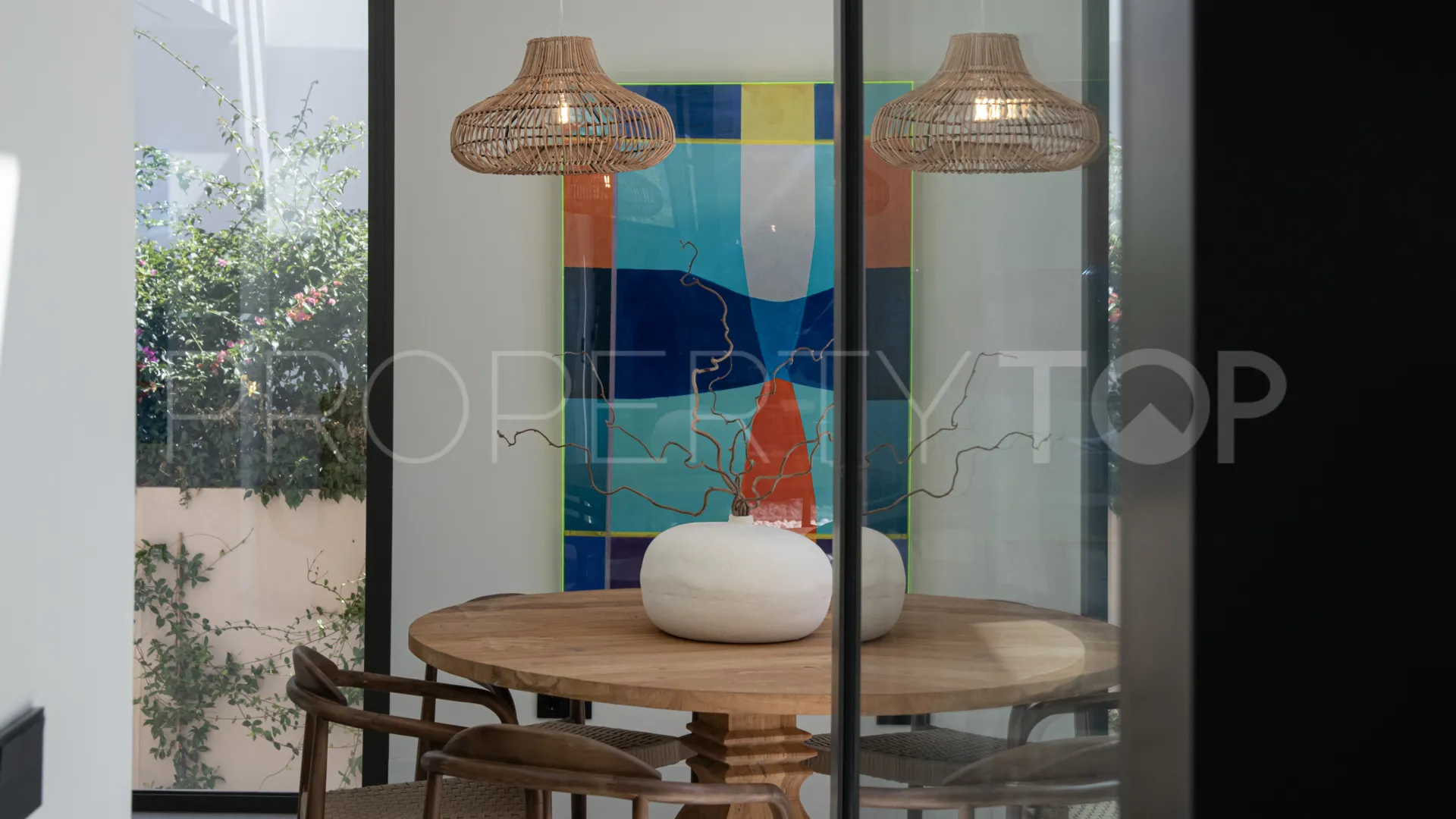 Se vende villa de 5 dormitorios en Rio Verde Playa
