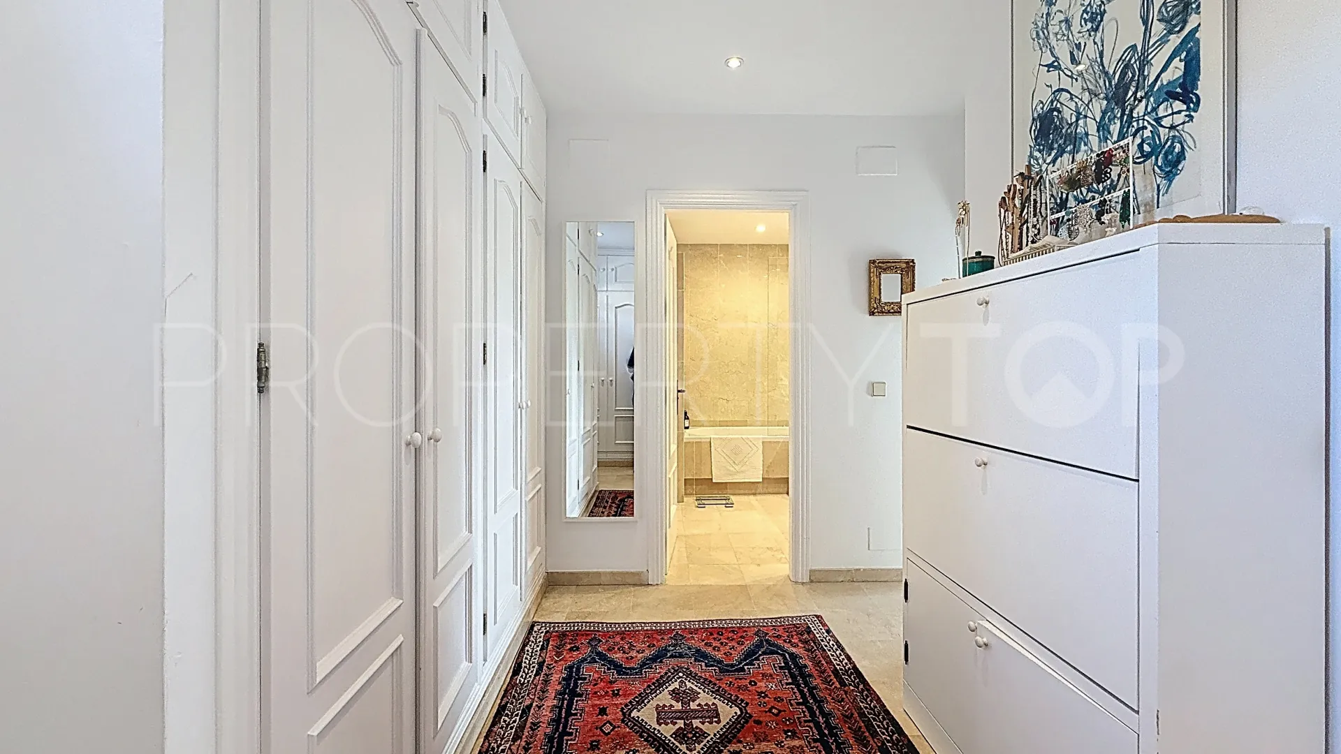 Comprar villa en Guadalmina Alta con 5 dormitorios