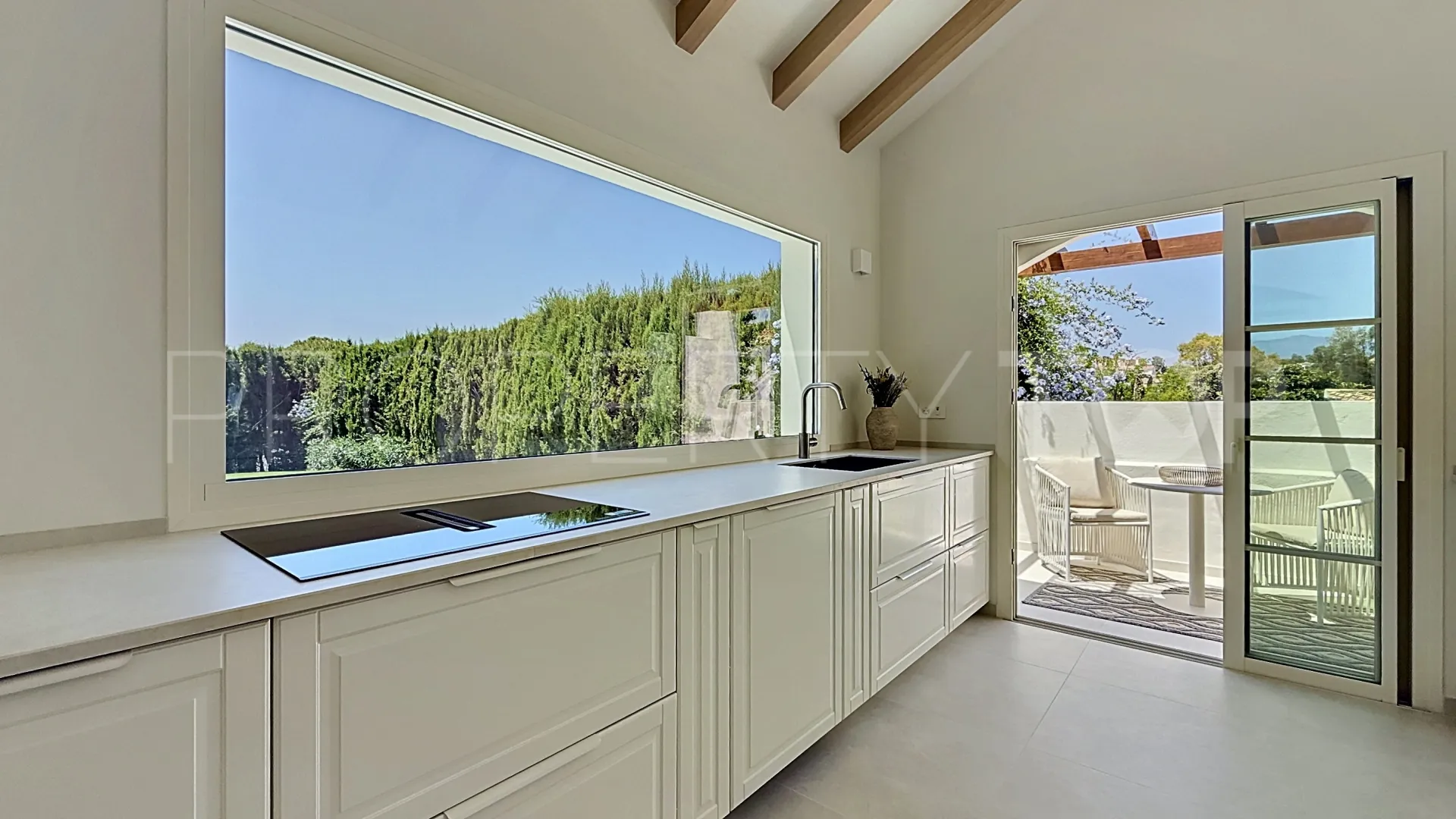 Guadalmina Alta, villa a la venta